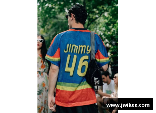 足球服:球场上的时尚风潮 足球服:球场上的时尚风潮